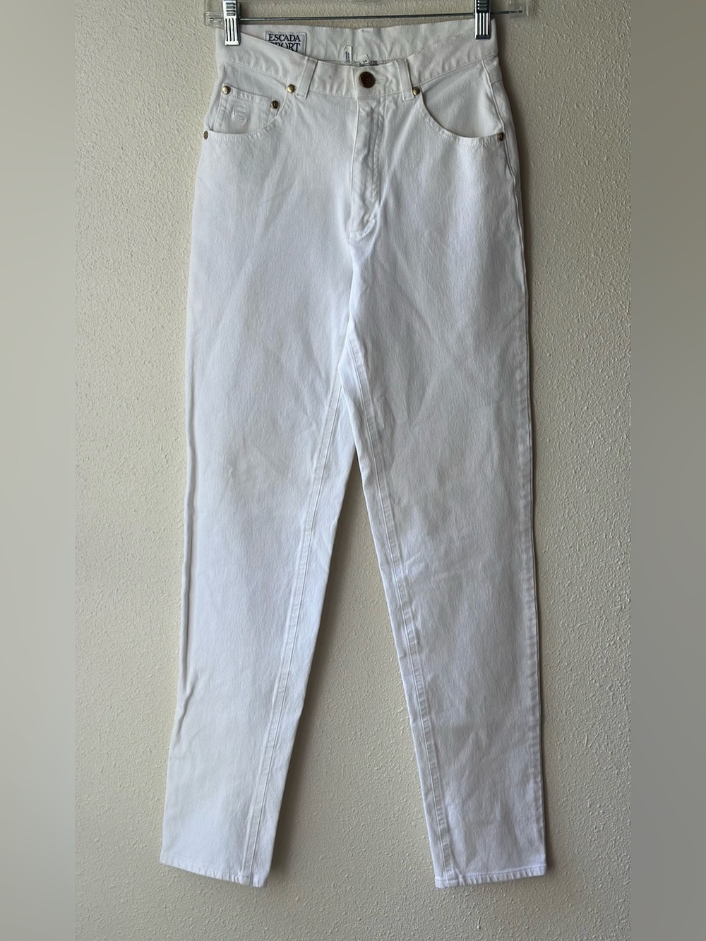 VTG Escada Sport White Denim Jeans High Rise Straight Leg Gold Hardware Size 34